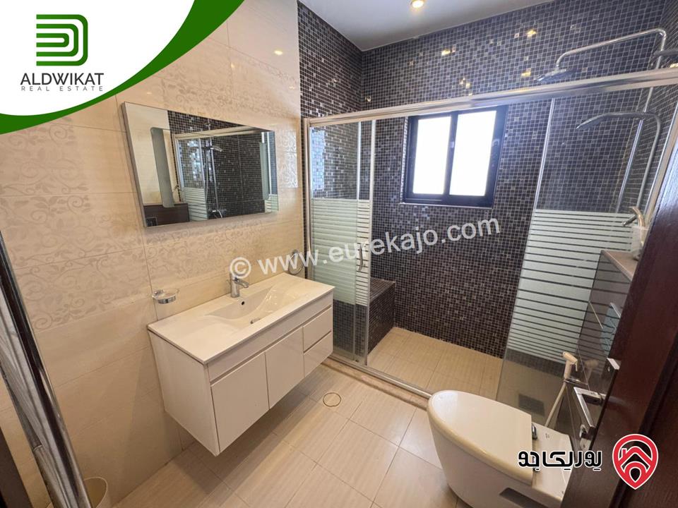 شقة طابق ثاني طابقية للبيع في عمان - دير غبار مساحة 265م ومساحة الترس 10م موقع اطلالة