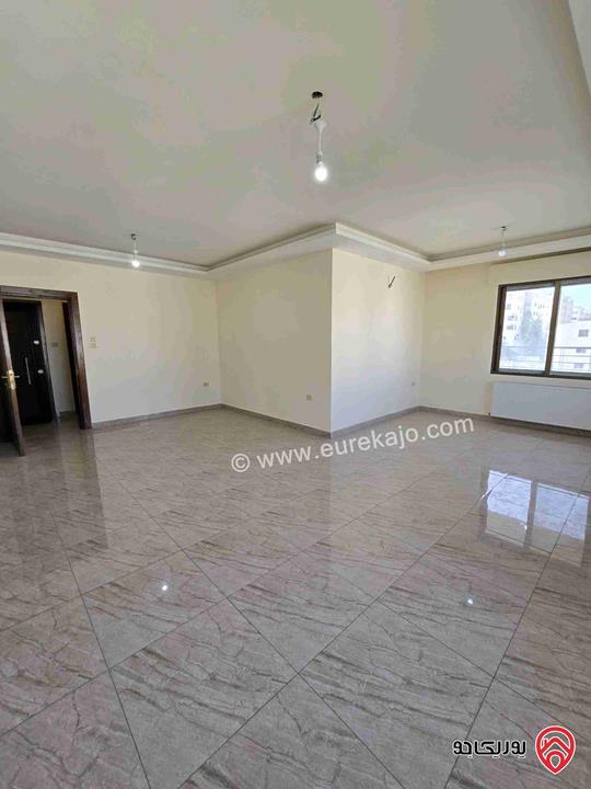 شقة مساحة 175م طابق اول للبيع في عمان - الرابية 