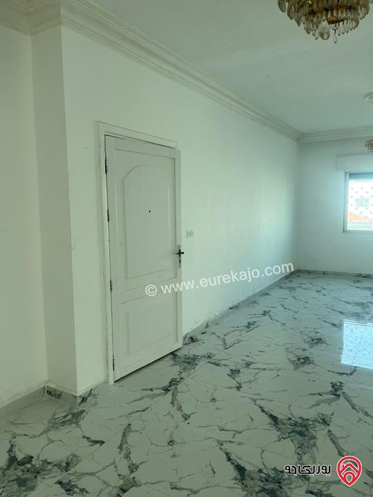 شقة مجددة بالكامل مساحة 139م طابق ثاني للبيع في عمان - ضاحية الاقصى 