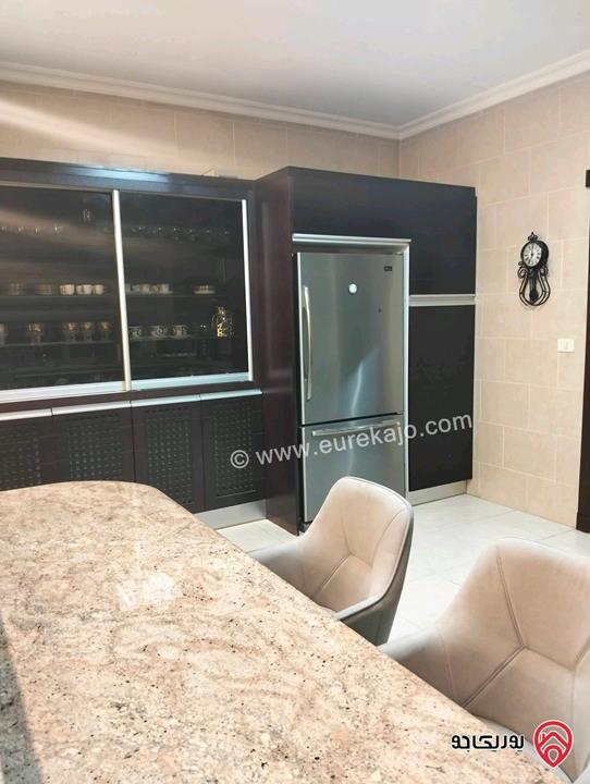 شقة فارغة طابق ثالث مساحة 200م للايجار في عمان - ضاحية النخيل 