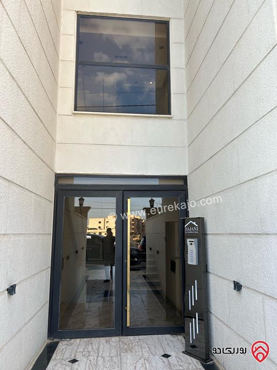 شقة جديدة أرضية مساحة 180م للبيع في عمان - البنيات 