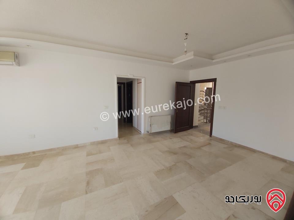 شقة مساحة 98م طابق ثالث للبيع في عمان - الشميساني