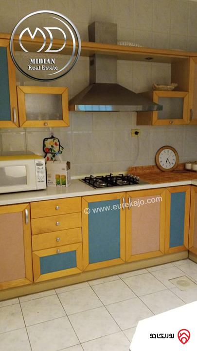 شقة مفروشة للايجار في عمان - الشميساني مساحة 140م طابق اول تشطيبات وفرش سوبر ديلوكس بسعر مميز جداً