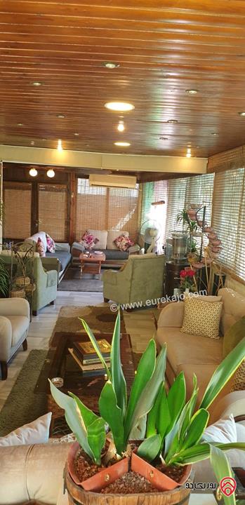 شقة ديلوكس أرضية مساحة 240م داخلي و 300م خارجي للبيع في عمان - تلاع العلي