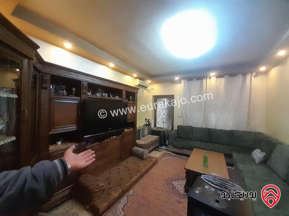 فيلا مكونة من طابقين على أرض 581م للبيع في عمان - طبربور ابو عليا