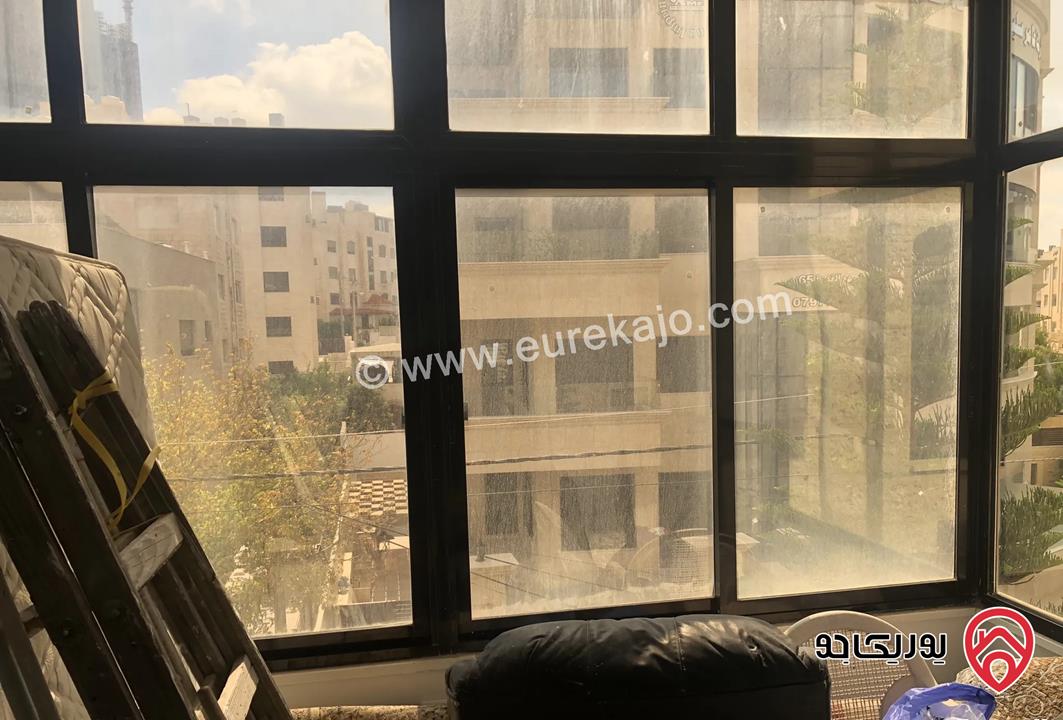 شقة ثالث دوبلكس مساحة 320 م للبيع في عمان - ام اذينة 