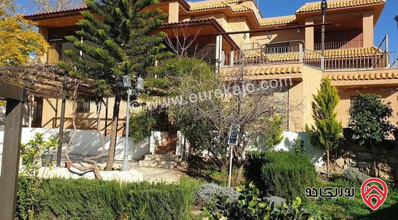 فيلا فاخرة مساحة 450م على أرض 960م للبيع في عمان - ابو السوس