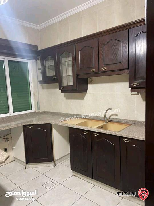 شقة فارغة طابق ثانى مساحة 160م للإيجار في عمان - خلدا 