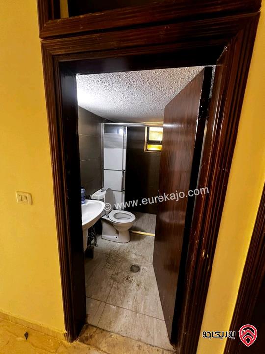 شقة فارغة طابق ثاني مساحة 120م للايجار في عمان - الجندويل 