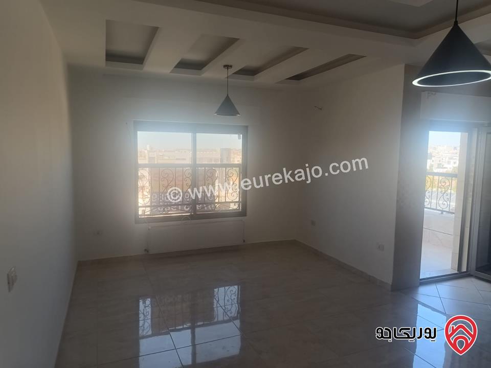 شقة مميزة طابق ثاني مساحة 174م للبيع في عمان - خلدا