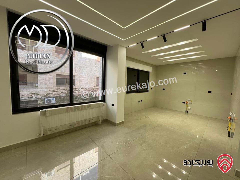 شقة دوبلكس جديدة للبيع طابق أخير مع روف في عمان - حنو الصويفية مساحة 210م مع تراسات تشطيبات و ديكورات فاخرة اطلالة رائعة