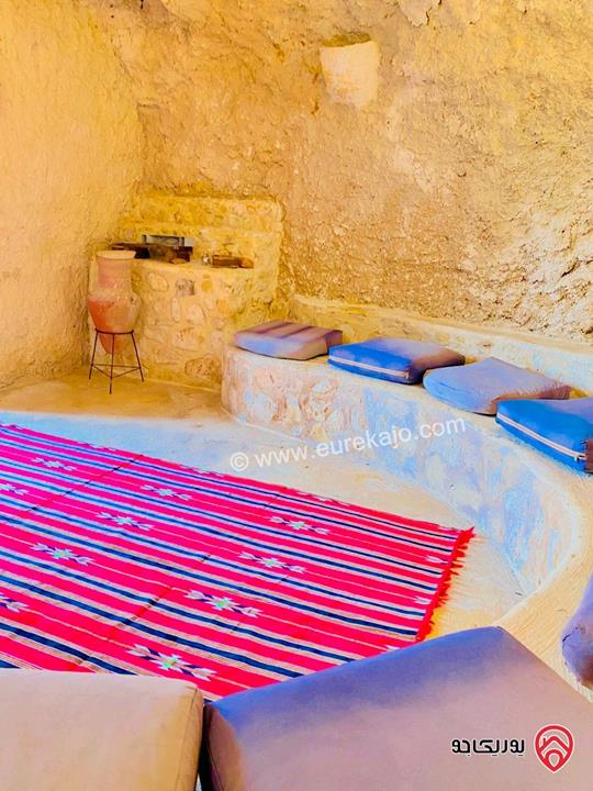 مزرعة مع بيت ريفي مع مسبح مساحة الأرض 3500م والبناء 70م للبيع في الزرقاء - العالوك