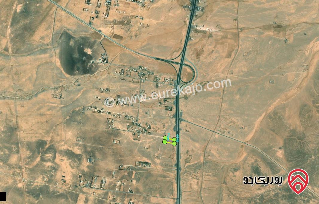 قطعه ارض مميزه مساحة 6 دونم و 801م على شارع الرئيسي باتجاه عمان الى العقبه واجهه شارع 55م تصلح لمجمع تجاري او استراحه لشحن كهرباء موقع مميز جدا