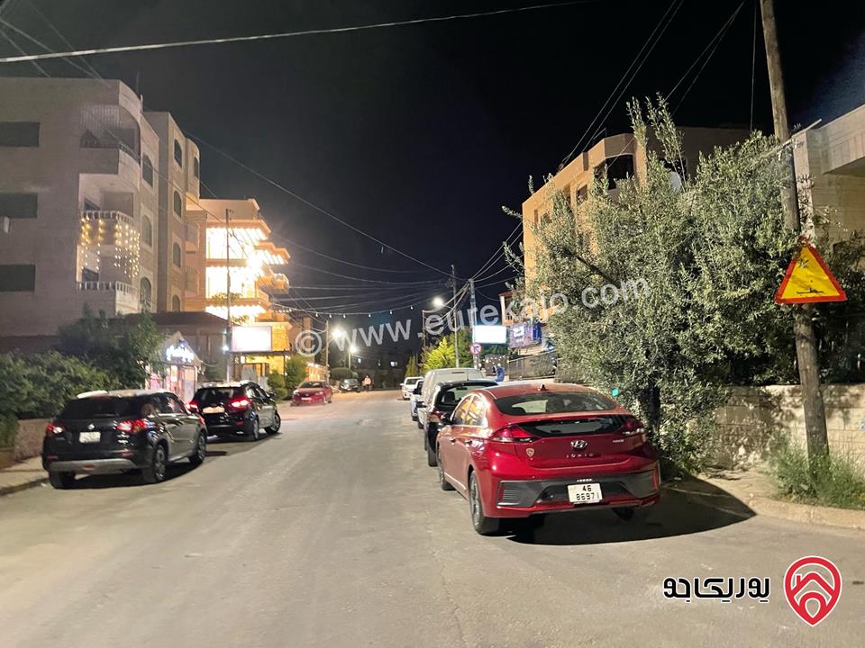 منزل مساحة 450م على أرض 948م للبيع في عمان - الجبيهة ش احسان قاقيش