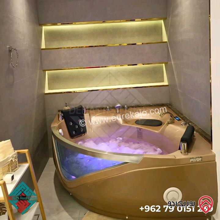 روف مفروش مميزمساحة 80م  للايجار في عمان - الجاردنز شارع المدينة المنورة 