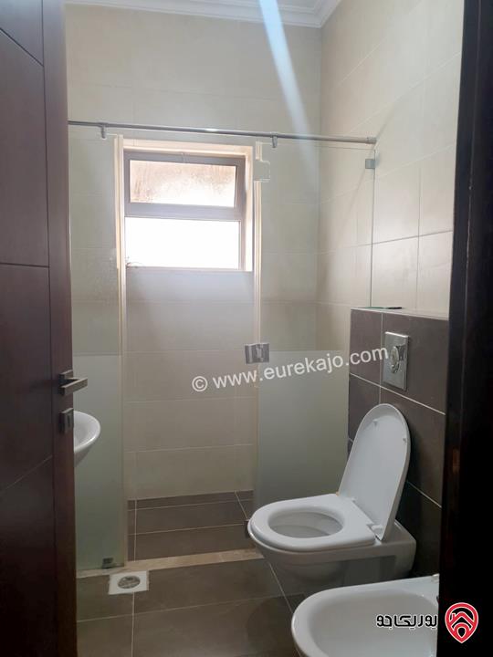 شقة طابق ثاني مساحة 200م للإيجار مفروشة في عمان - أم أذينة