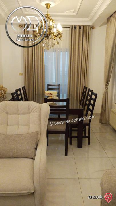 شقة مفروشة للايجار في عمان - الشميساني مساحة 140م طابق اول تشطيبات وفرش سوبر ديلوكس بسعر مميز جداً