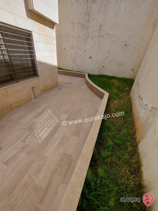 شقة شبه أرضية مساحة 140م داخلي و 120م خارجي للايجار في عمان - الرابية