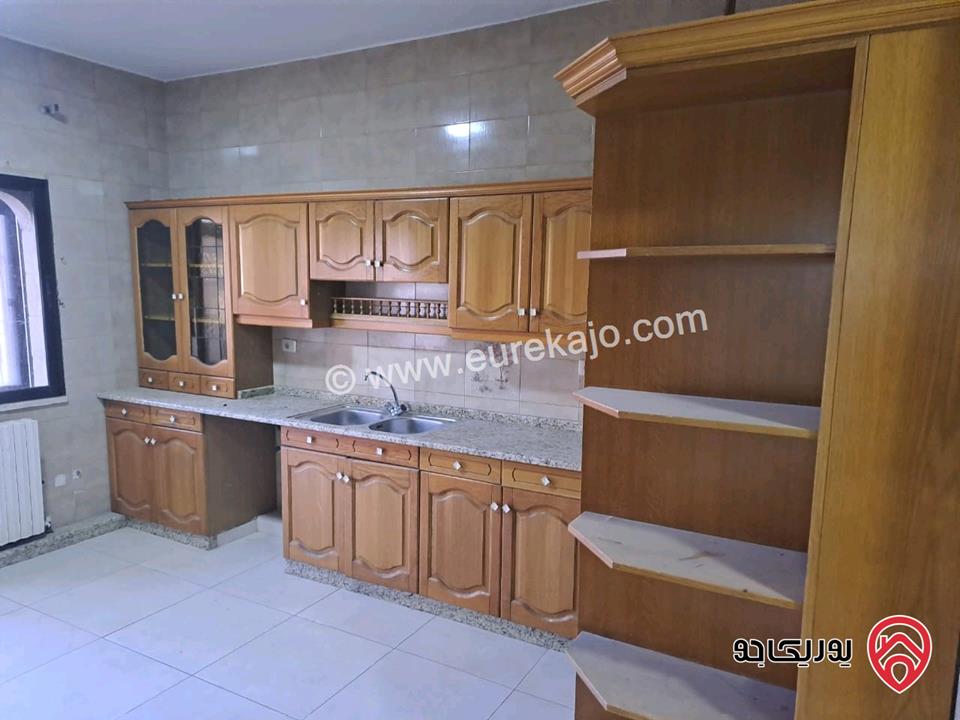 شقة طابق اول مساحة 200م للايجار في عمان - الصويفية