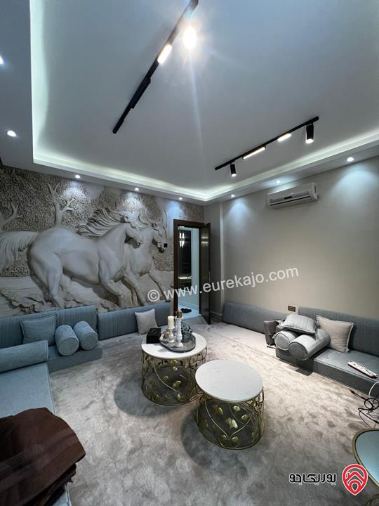 شقة فاخرة جديدة طابق ثالث دوبلكس مساحة 230م للبيع في عمان – خلدا