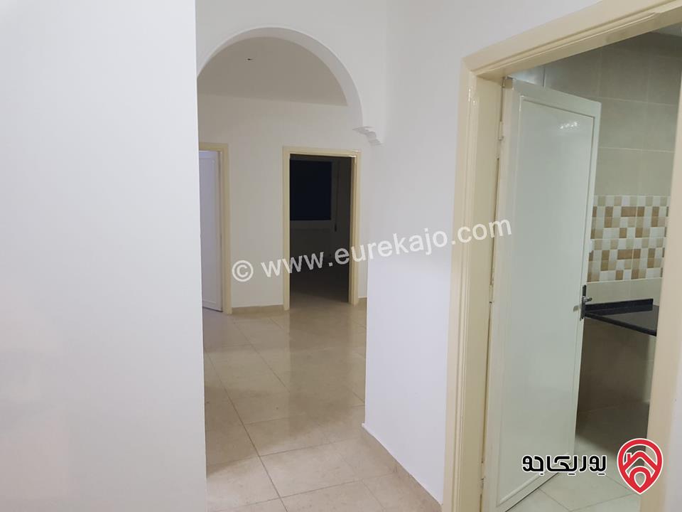 شقة ارضية مساحة 130 م مع ترس امامي 25م وكراج خاص للايجار في عمان - تلاع العلي 