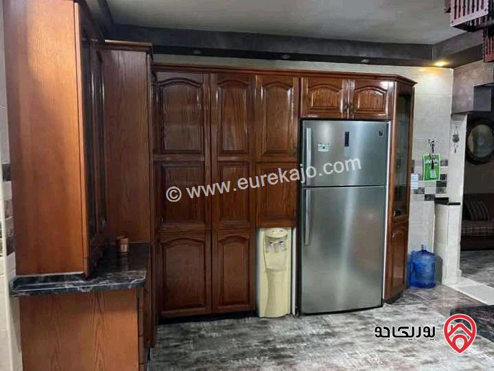 شقة أرضية مساحة 222م للبيع في اربد - الحي الشرقي