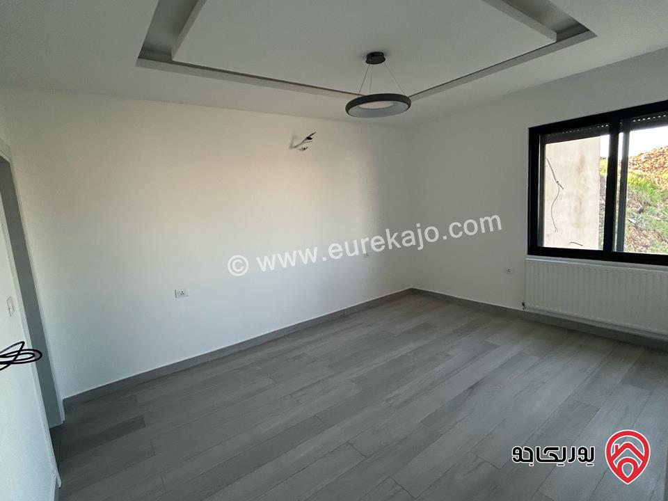 شقة طابقية سوبر ديلوكس مساحة 190م للايجار في مشروع أوكسجين في عمان - حي الياسمين رجم عميش 