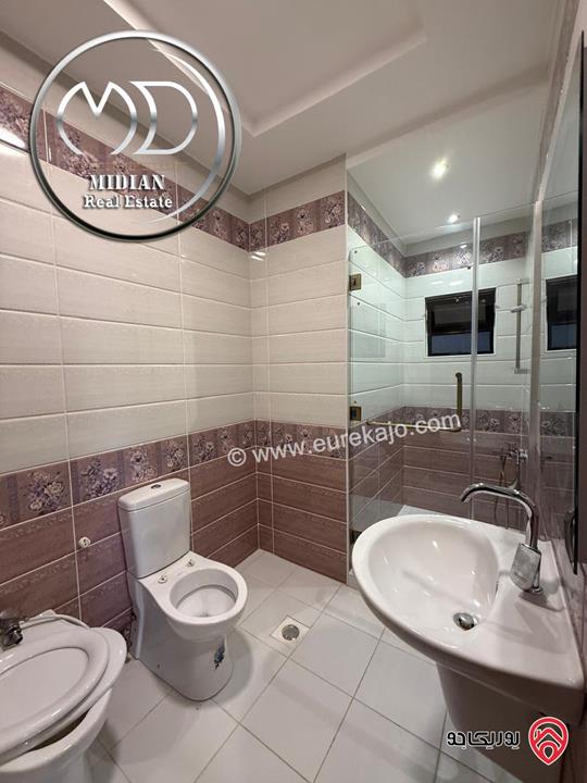 شقق فارغة للايجار في عمان - الكرسي مساحة 210م تشطيبات و ديكورات سوبر ديلوكس اطلالة جميلة بسعر مميز