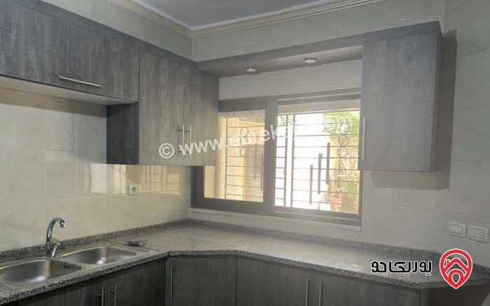 شقة طابق ارضي مساحة 300م للايجار في عمان - مرج الحمام 