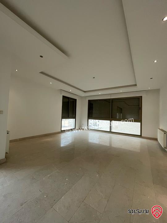 شقة سوبر ديلوكس مساحة 240م طابق ثاني للإيجار في عمان - الكرسي