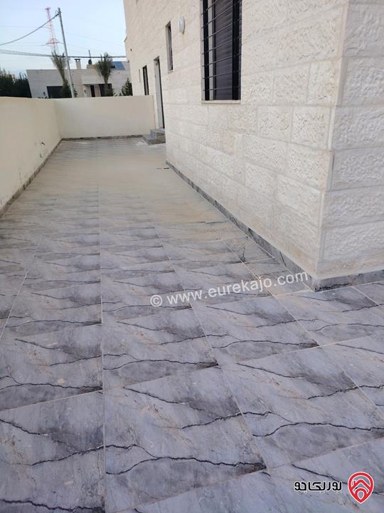 شقة طابق أرضي مساحة 140م للايجار في اربد - حواره