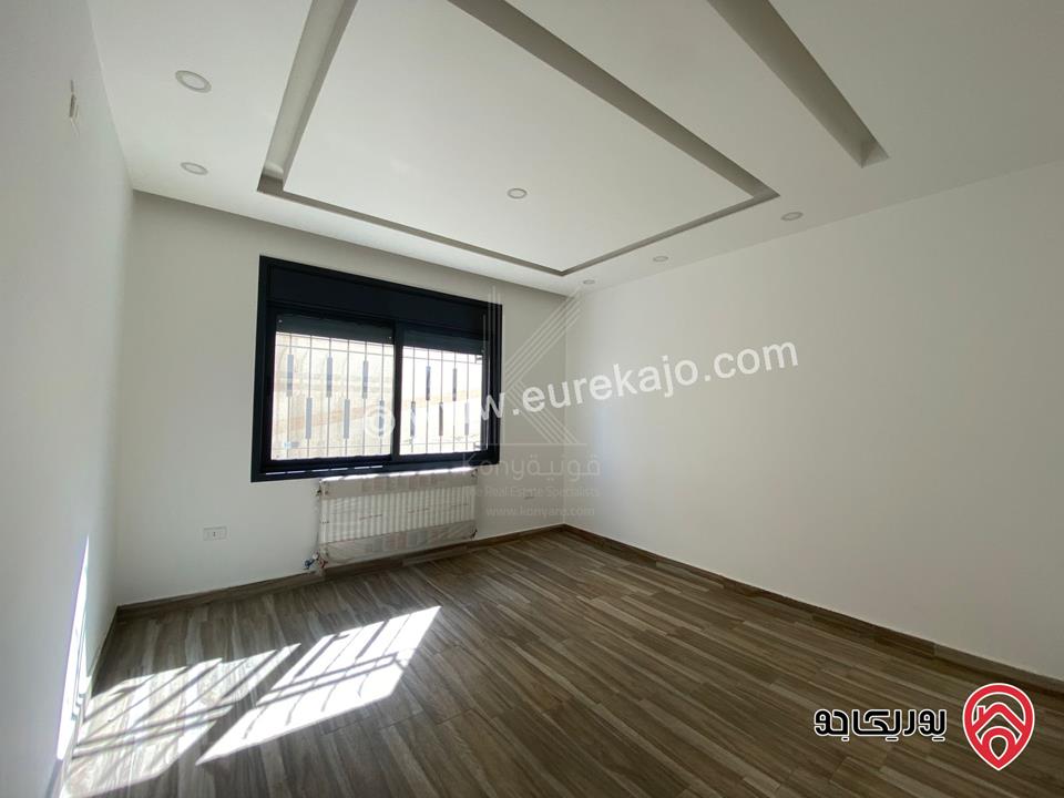 شقة فاخرة شبه ارضية مساحة 176م داخلي و 40م خارجي للبيع في عمان - تلاع العلي