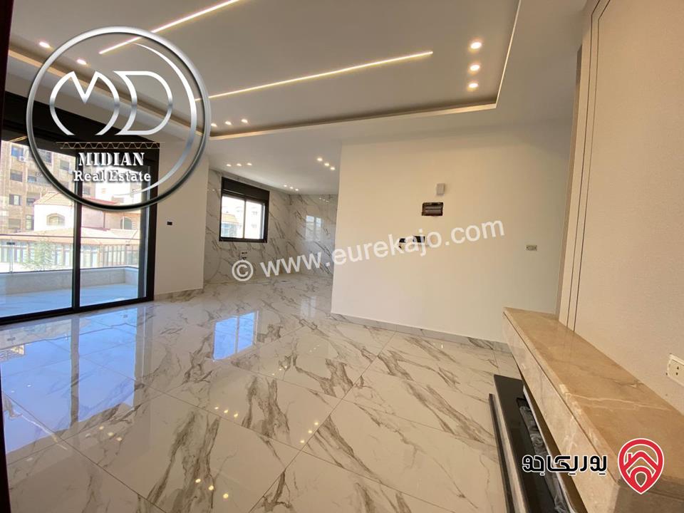 شقة دوبلكس ارضية للبيع في عمان - خلدا مساحة 315م مع ترس وحديقة 150م تشطيبات و ديكورات عصرية فاخرة جديدة لم تسكن