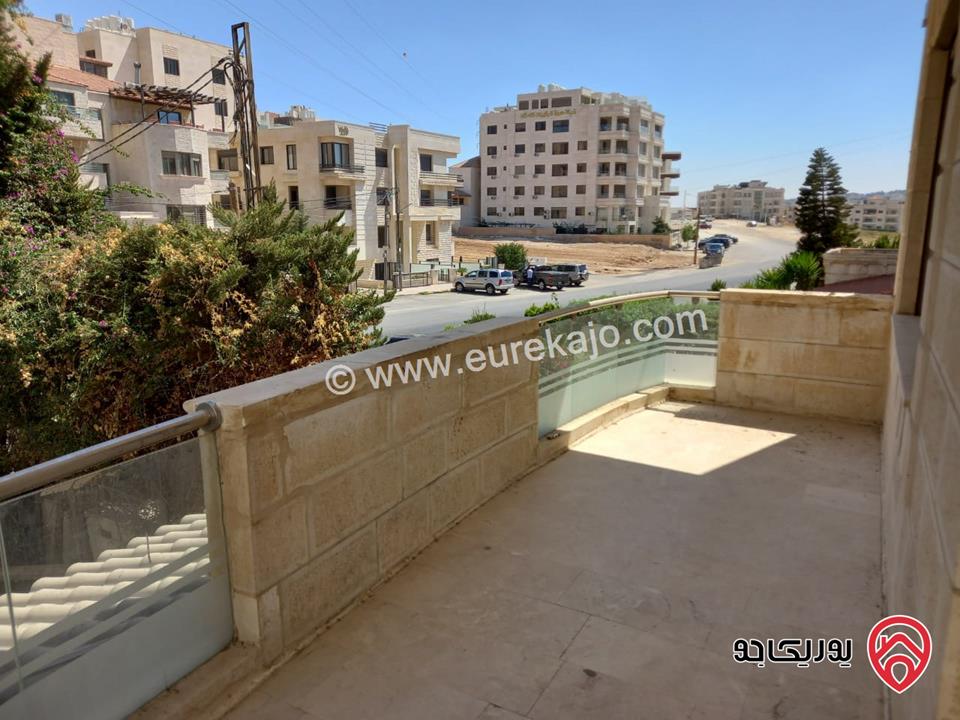 شقة طابقية مفروشة مساحة 275م للإيجار أو للبيع في عمان - دير غبار