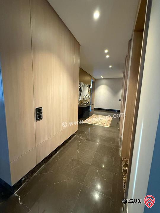 فيلا فاخرة مساحة 560م على ارض 500م للايجار في عمان - دابوق من المالك مباشرة