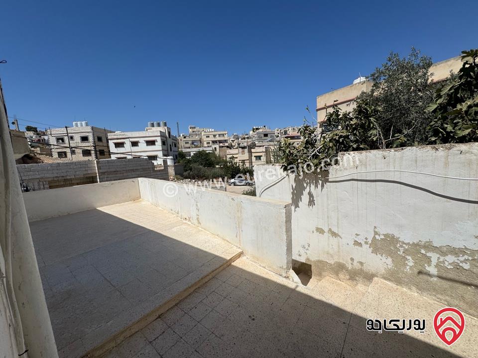 منزل مساحة 230م على أرض 450م للبيع في الزرقاء/الزواهرة – بالقرب من مسجد المصطفى ومسجد الفلاح