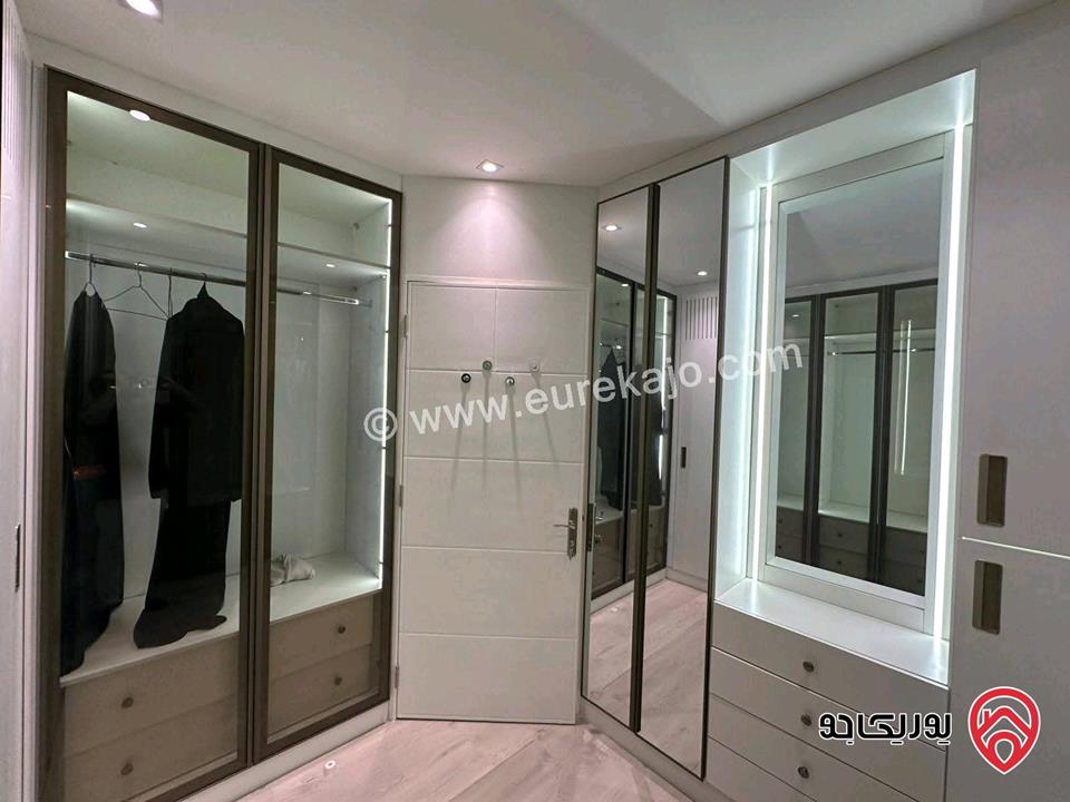 شقة دوبلكس طابق ثالث مع رووف مميزة مساحة 380م للبيع في عمان - خلدا