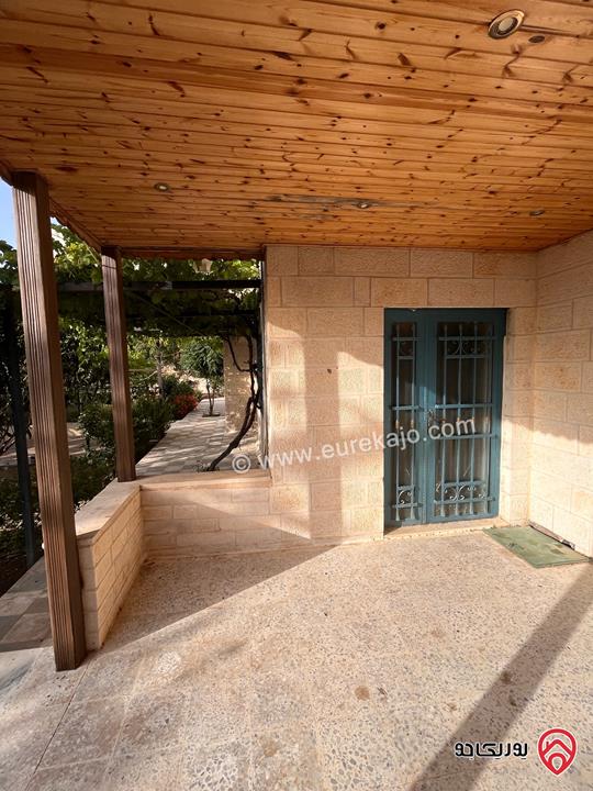 فيلا مساحة 500م على أرض 3 دونم و 750م للبيع في جرش 