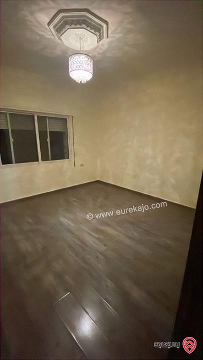 شقة دوبلكس طابق ثالث مساحة 300م للبيع في عمان - ضاحية الاستقلال 