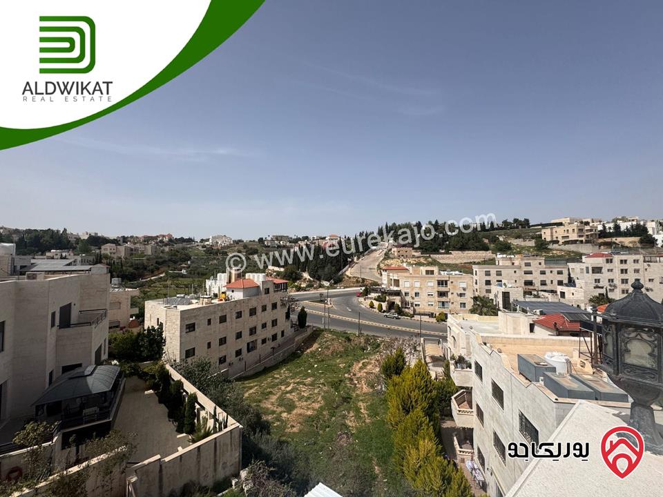 فيلا مستقلة للبيع في عمان - دابوق/ الفردوس مساحة البناء 940م ومساحة الارض 850م ومساحة الحديقة 400م والترس 50م