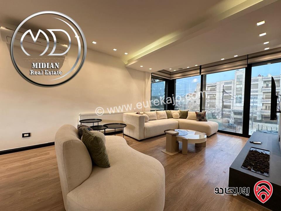 شقة مفروشة للايجار في عمان - ام السماق مساحة 300م طابق أول تشطيبات و ديكورات فندقية فرش فاخر اطلالة جميلة بسعر مميز