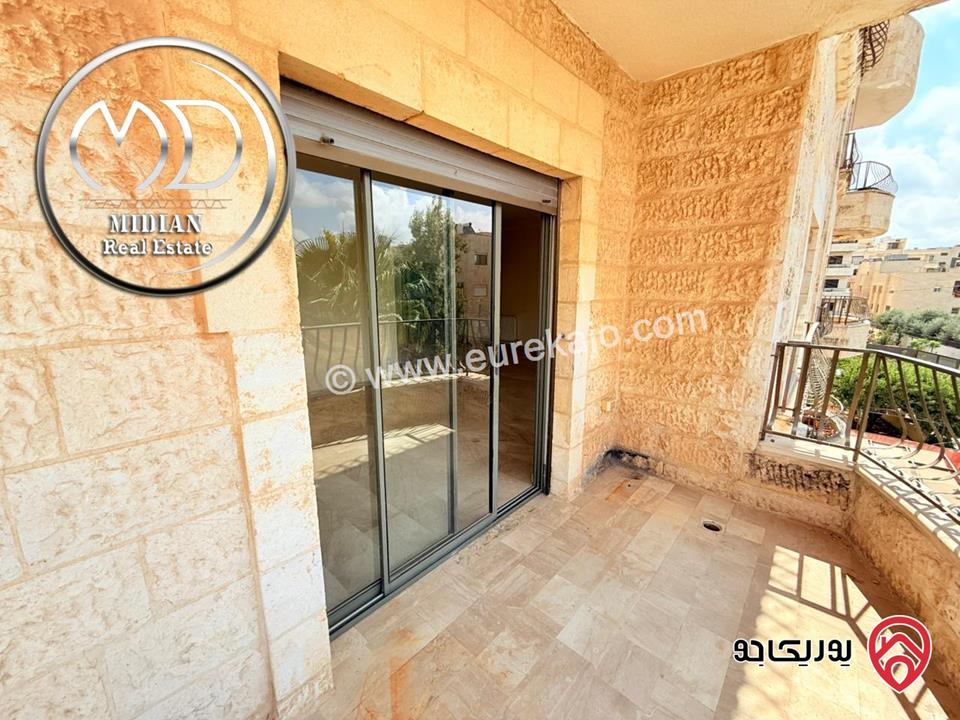 شقة فارغة للايجار في عمان - خلدا مقابل المعارف مساحة 230م 4 نوم طابق ثاني تشطيبات سوبر ديلوكس بسعر مميز