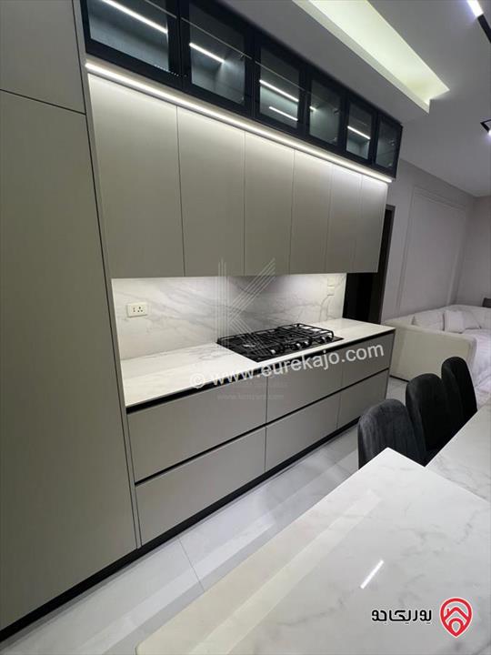 شقة فاخرة حديثة البناء مساحة 146م أرضية للبيع في عمان - البنيات