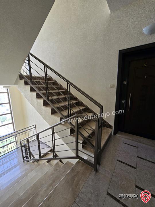 شقة مساحة 175م طابق اول للبيع في عمان - الرابية 