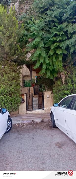 شقة أرضية مساحة 132م للبيع في عمان - طبربور