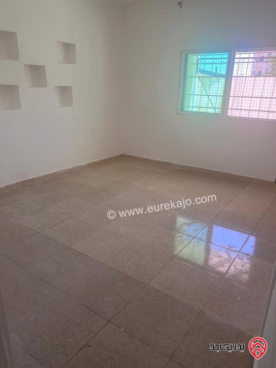 شقة مساحة 120م داخلي و 40م خارجي للإيجار في عمان - البيادر