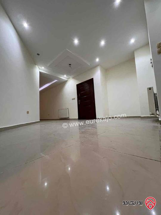 شقة طابق أرضي مساحة 180م للايجار في عمان - دابوق 