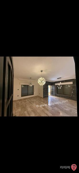 شقة فخمة مساحة 175م طابق ثاني للبيع في عمان - خلدا