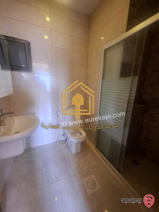 شفة جديدة طابق ثالث مساحة 95م للإيجار في عمان - الجندويل 