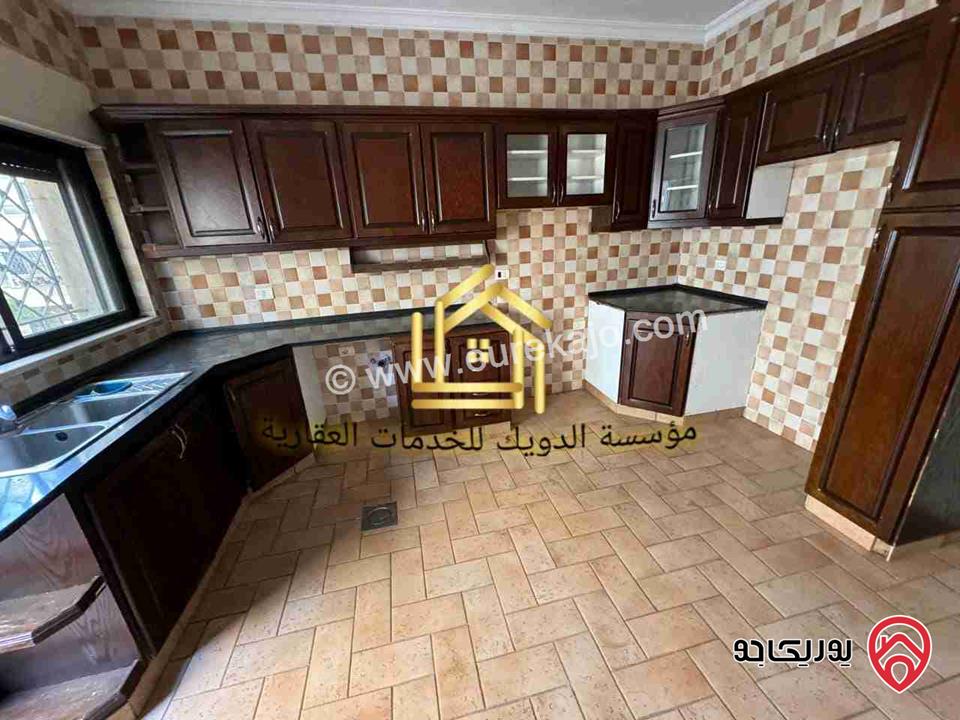 شقة فارغة طابق اول مساحة 206متر للإيجار في عمان - حي الروابي 